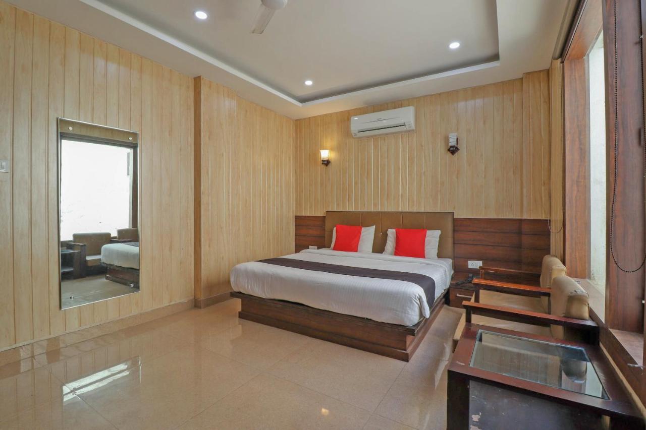 Capital O 76444 Hotel Hill-Top Inn Narendra Nagar מראה חיצוני תמונה