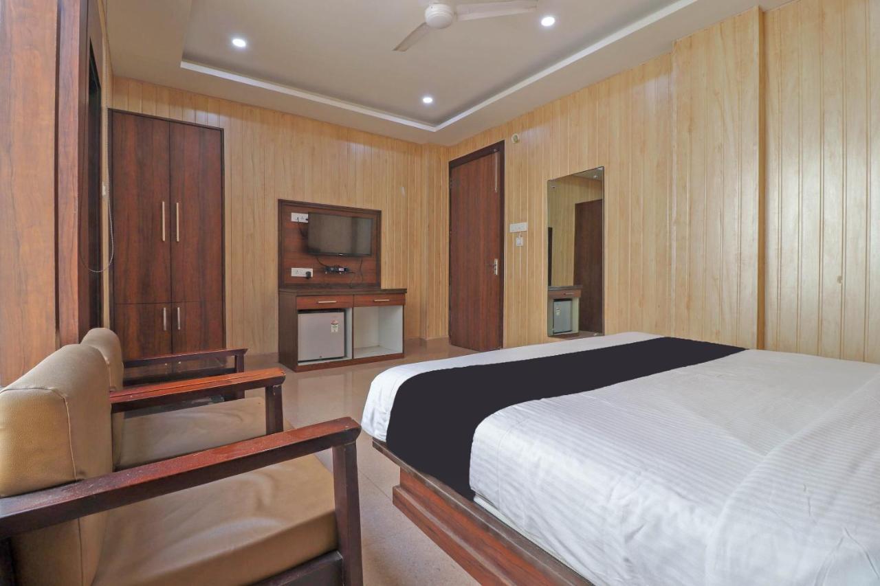 Capital O 76444 Hotel Hill-Top Inn Narendra Nagar מראה חיצוני תמונה